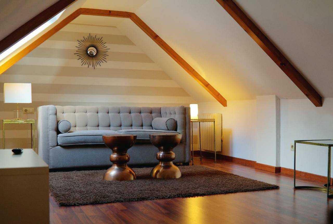 דירות סנטיאגו דה קומפוסטלה Inicia Casas Reales מראה חיצוני תמונה